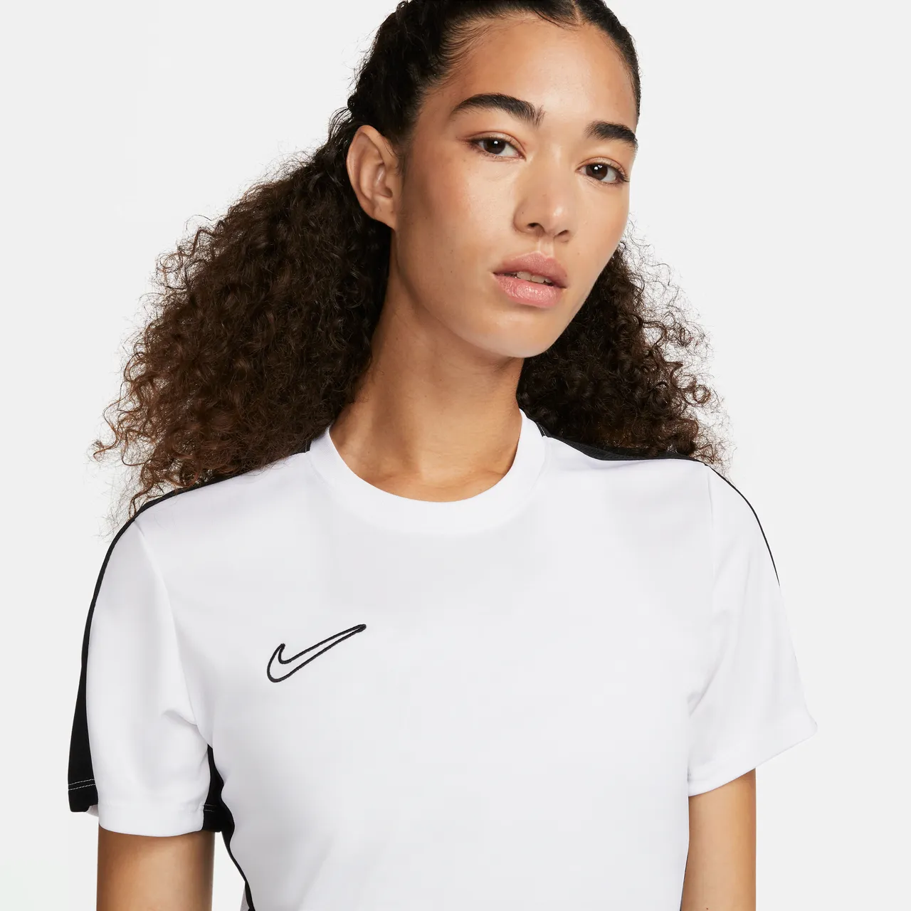 Nike Dri-FIT Academy Women's Short-Sleeve Football Top - White - Polyester