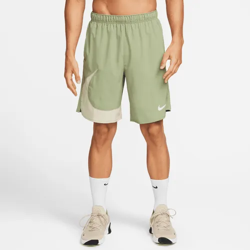 Nike Dri-FIT Challenger Men's 23cm (approx.) Unlined Versatile Shorts - Green