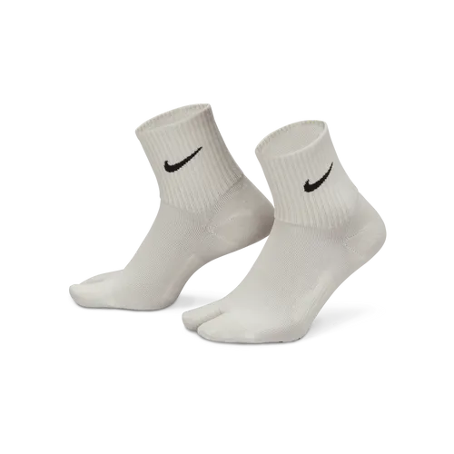 Nike Everyday Plus Lightweight Ankle Split-Toe Socks - Grey - Polyester
