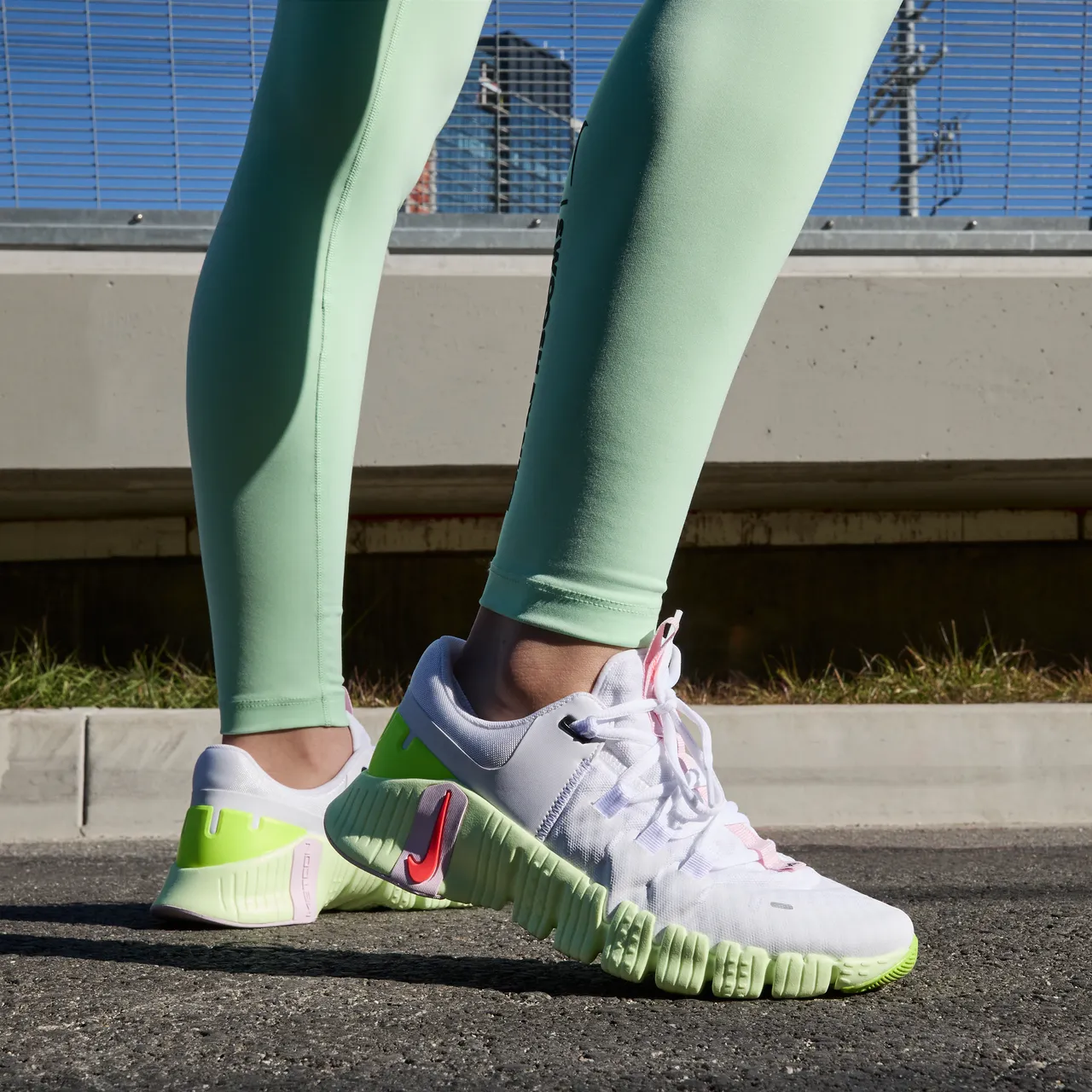 Nike Free Metcon 5 Women's Workout Shoes - White