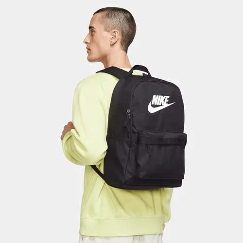 Nike Heritage Backpack (25L) - Black - Polyester