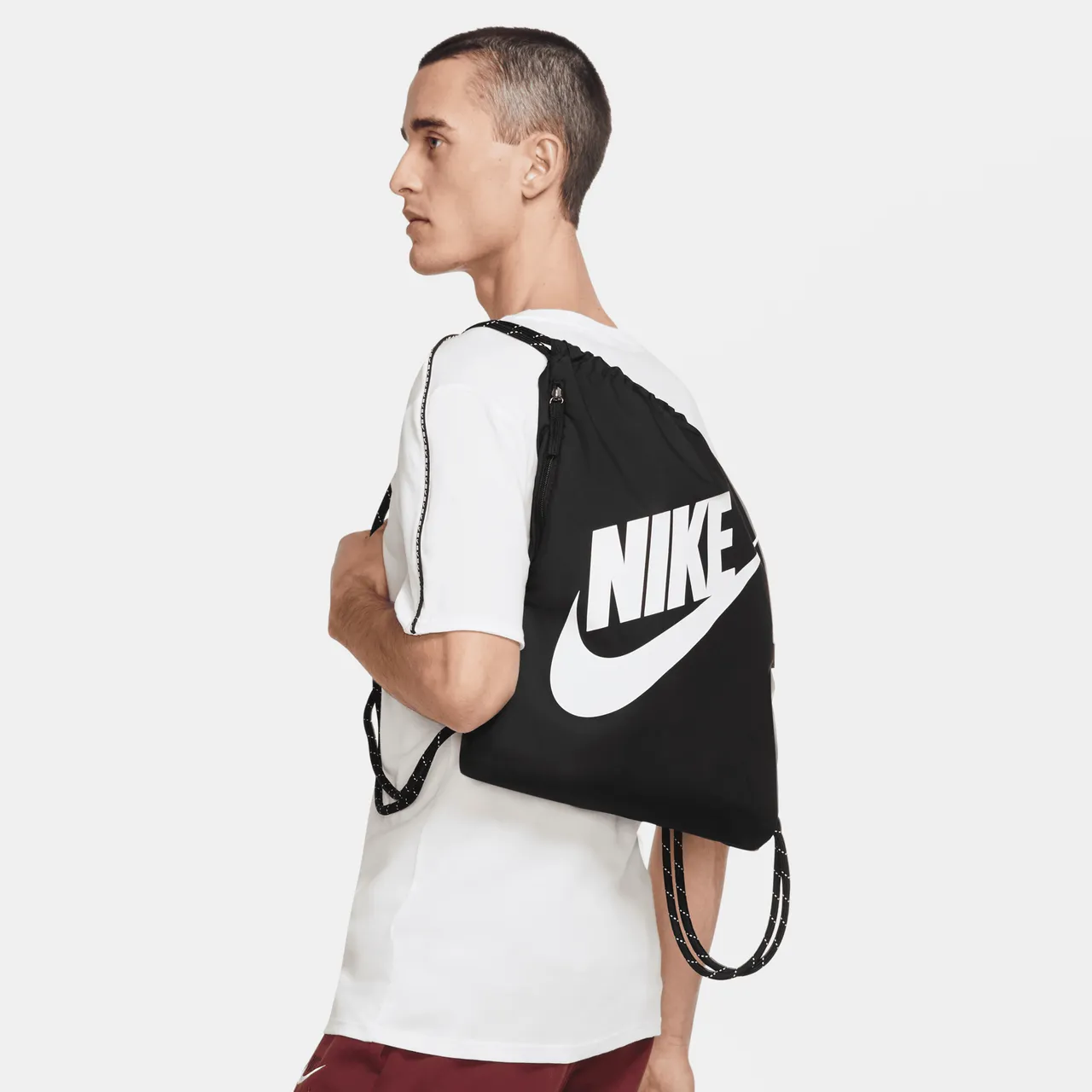 Nike Heritage Drawstring Bag (13L) - Black - Polyester