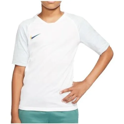 Nike  JR Breathe Strike Top  boys's Children's T shirt in White