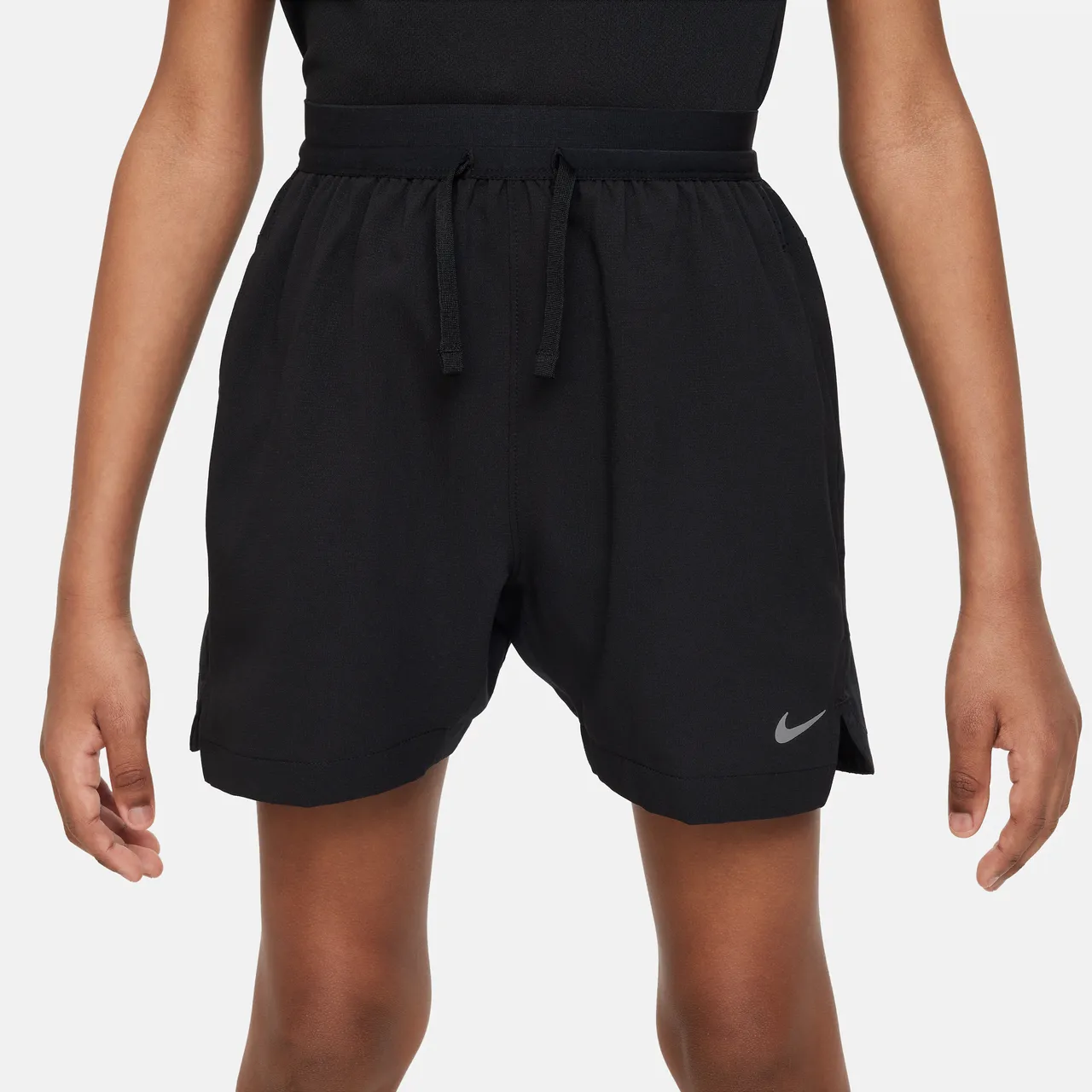 Nike Multi Tech EasyOn Older Kids' (Boys') Dri-FIT Training Shorts - Black - Polyester