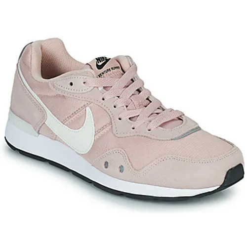 Nike  Nike Venture Runner  women's Shoes (Trainers) in Pink