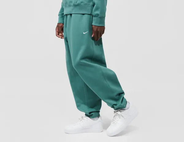 Nike NRG Premium Essentials Fleece Pants, Green