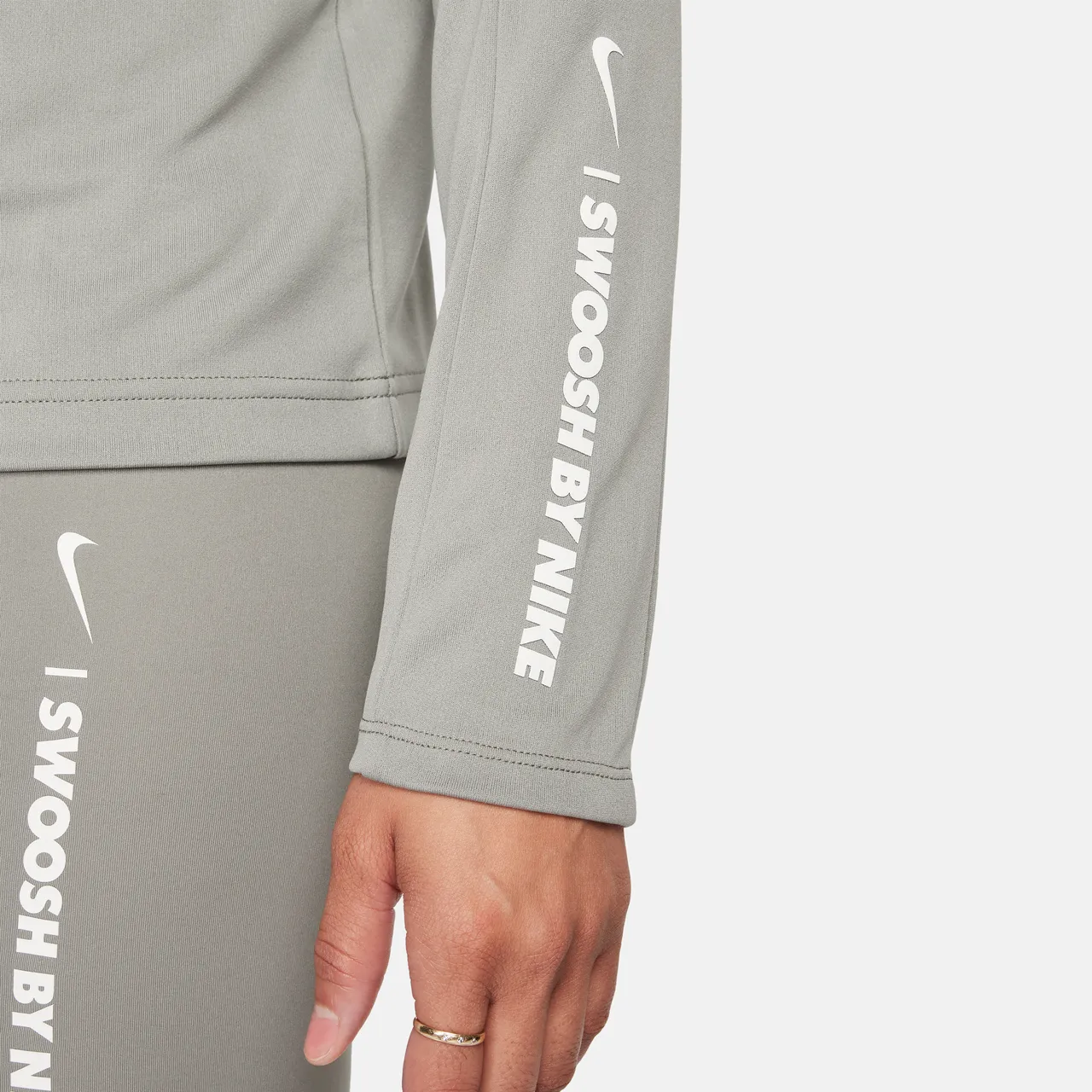 Nike Pacer Women's Dri-FIT 1/4-Zip Sweatshirt - Grey - Polyester