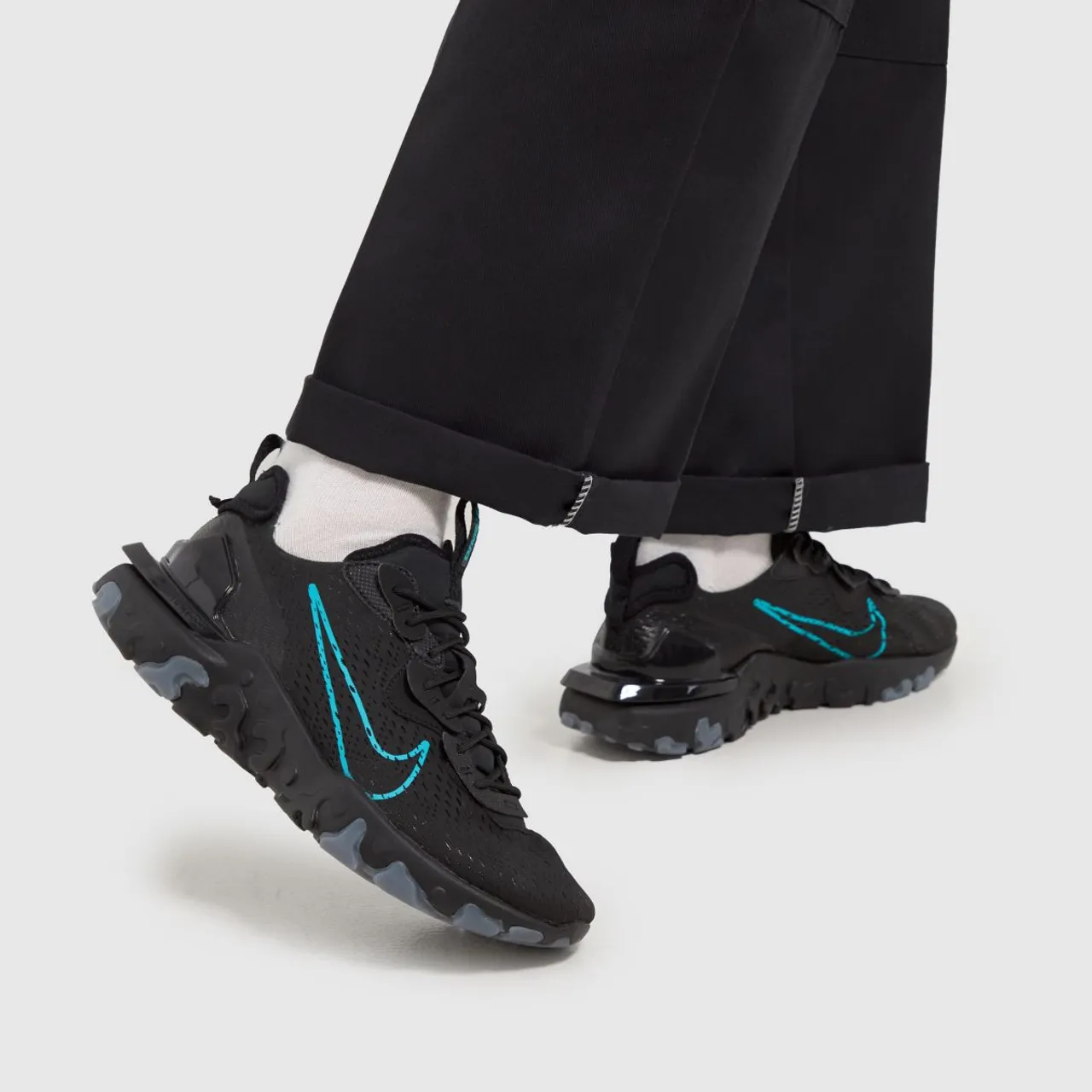 Nike React Vision Trainers In Black And Blue