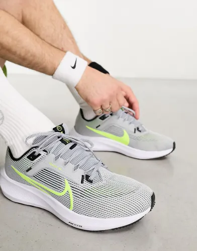 Nike Running Zoom Pegasus 40 trainers in grey