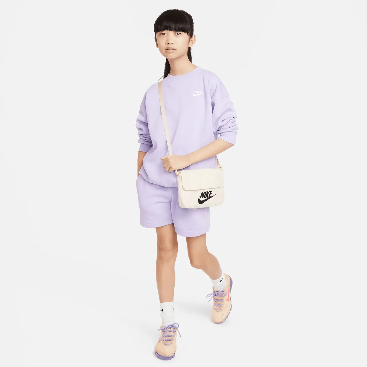 Nike Sportswear Club Fleece Older Kids' (Girls') Oversized Sweatshirt - Purple - Polyester