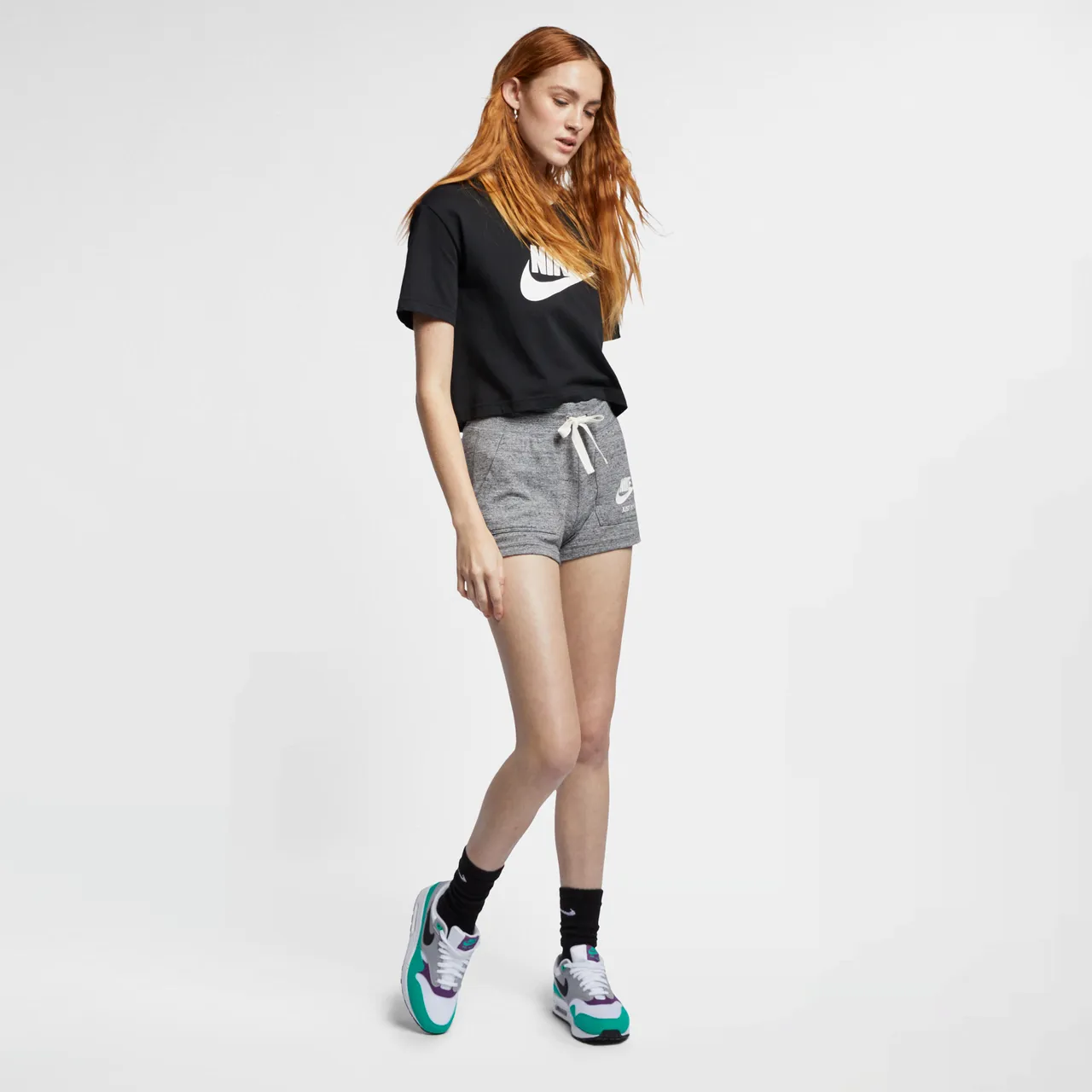 Nike Sportswear Essential Women's Cropped Logo T-Shirt - Black - Cotton