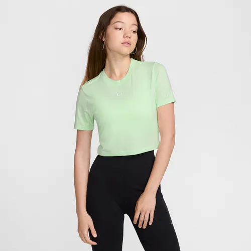 Nike Sportswear Essential Women's Slim Cropped T-Shirt - Green - Polyester