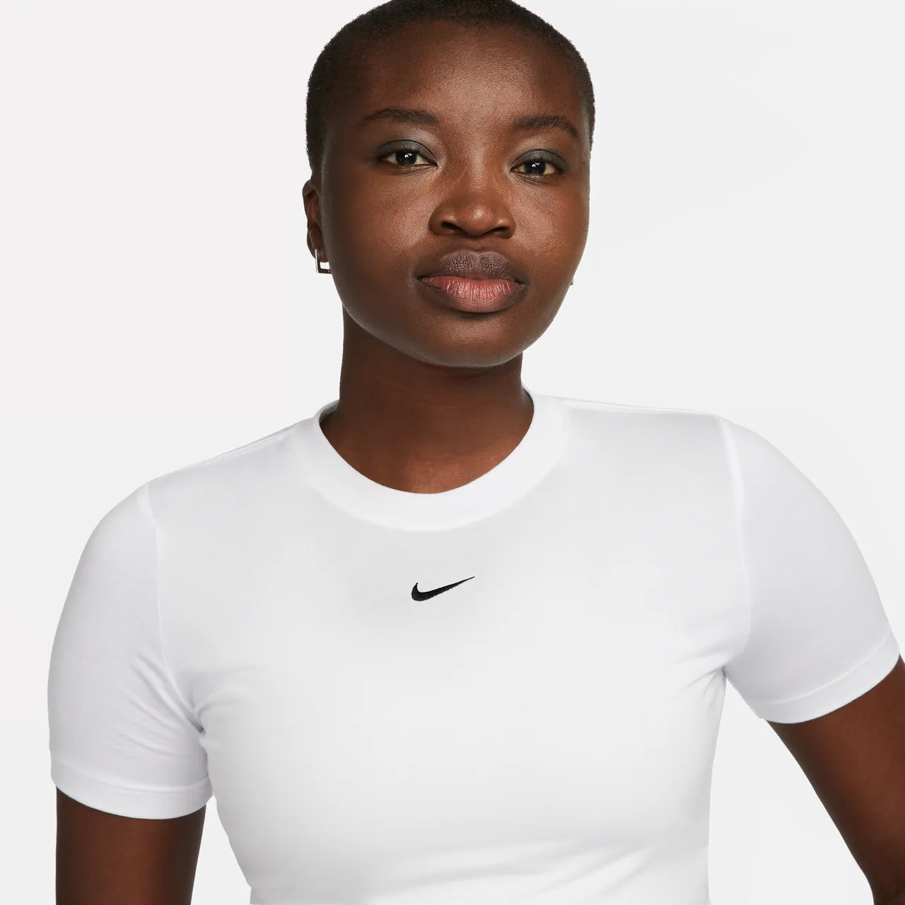 Nike Sportswear Essential Women's Slim Cropped T-Shirt - White - Polyester