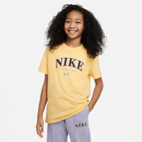Nike Sportswear Older Kids' (Girls') T-Shirt - Brown