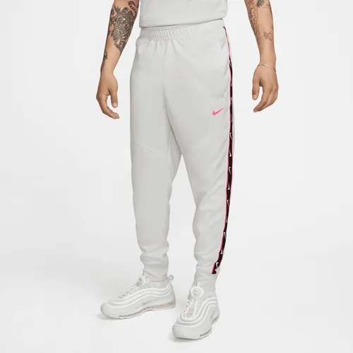 Nike Sportswear Repeat Men's Joggers - White - Polyester