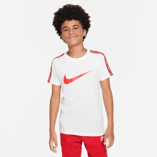 Nike Sportswear Repeat Older Kids' (Boys') T-Shirt - White