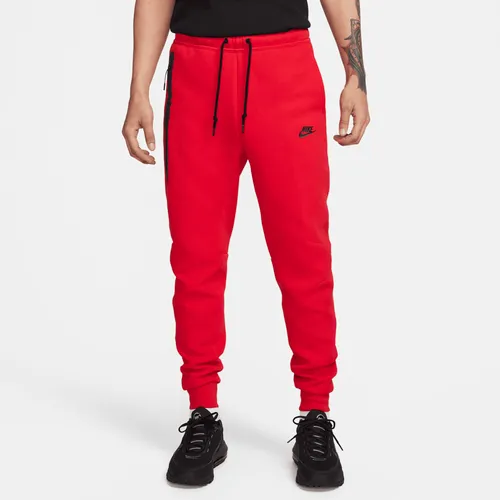 Nike Sportswear Tech Fleece Men's Joggers - Red