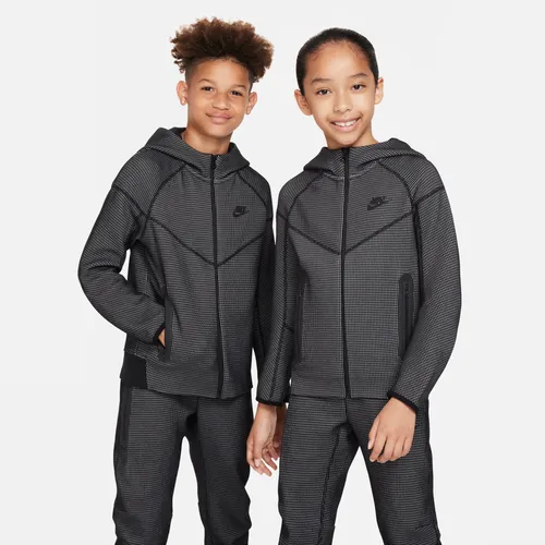 Nike Sportswear Tech Fleece Older Kids' (Boys') Winterized Full-Zip Hoodie - Black - Polyester