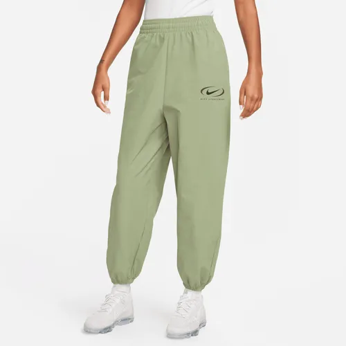 Nike Sportswear Women's Woven Joggers - Green - Polyester