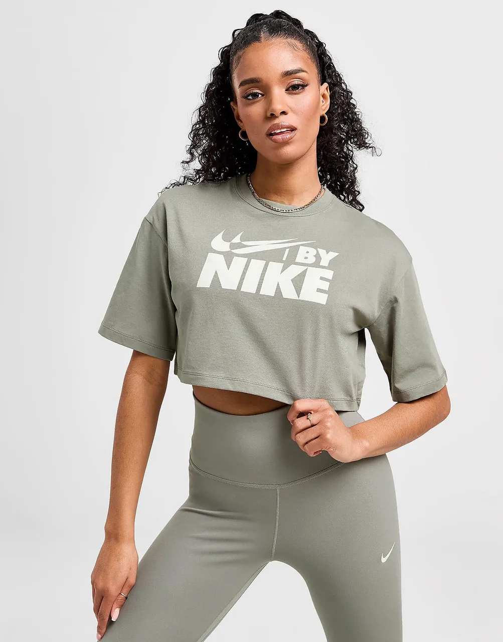 Nike Swoosh Crop T-Shirt - Brown - Womens