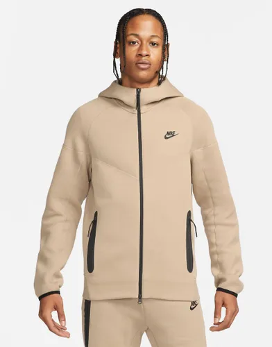 Nike Tech Fleece winter hoodie in beige-Neutral