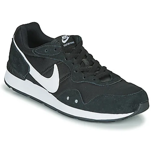Nike  VENTURE RUNNER  men's Shoes (Trainers) in Black