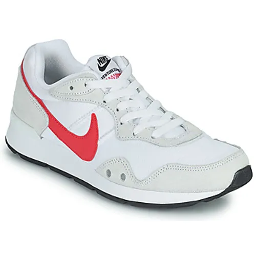 Nike  VENTURE RUNNER  women's Shoes (Trainers) in White