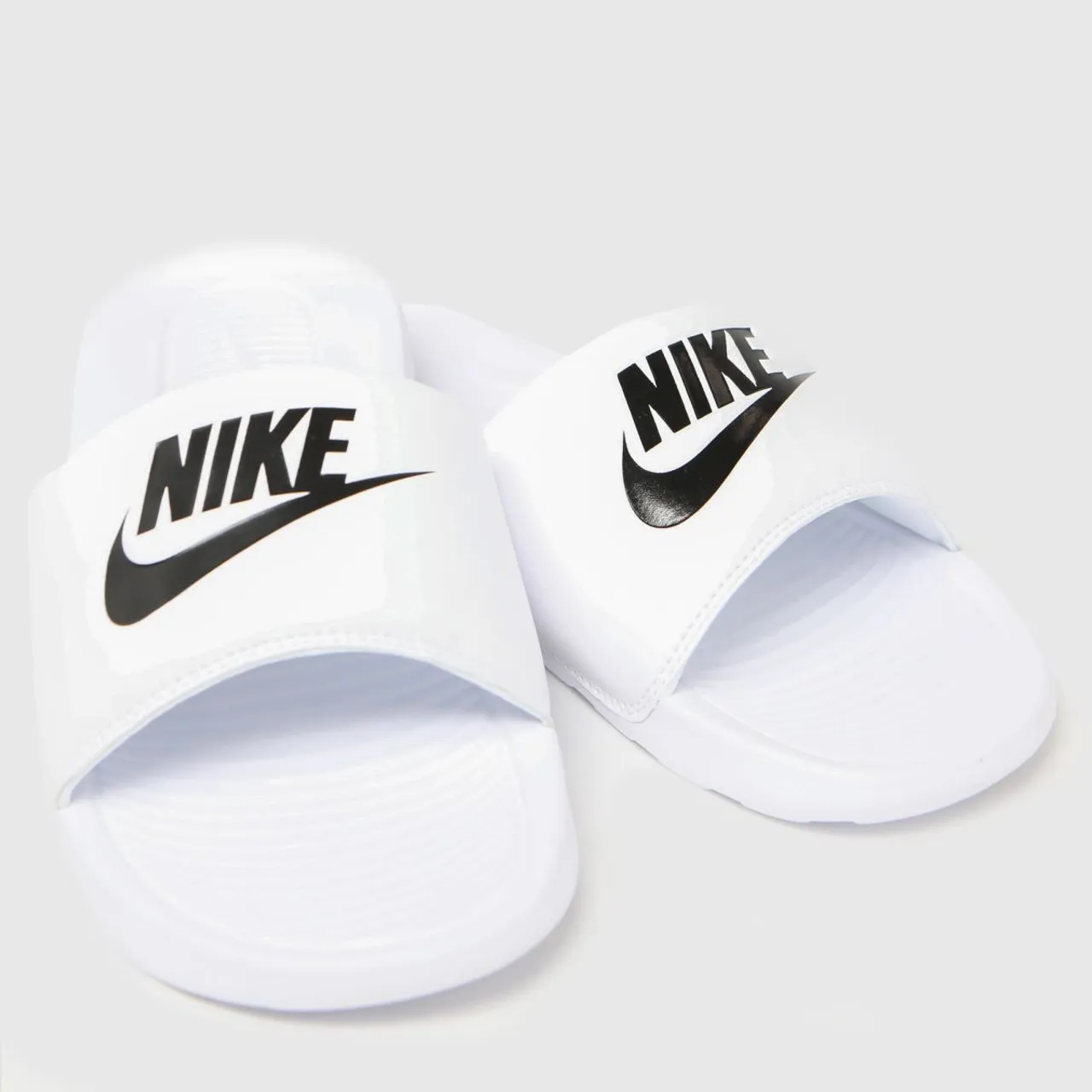 Nike Victori One Sandals In White & Black