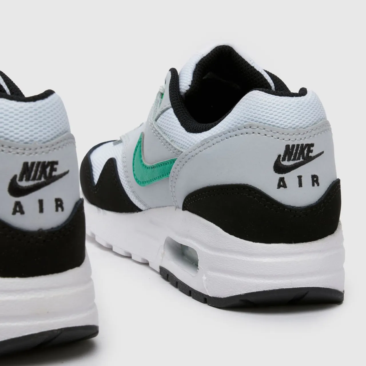 Nike White Multi air max 1 Youth Trainers