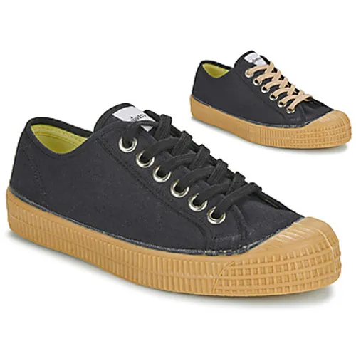 Novesta  STAR MASTER  women's Shoes (Trainers) in Black
