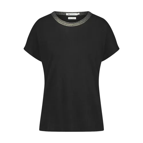 Nukus , T-Shirts ,Black female, Sizes: