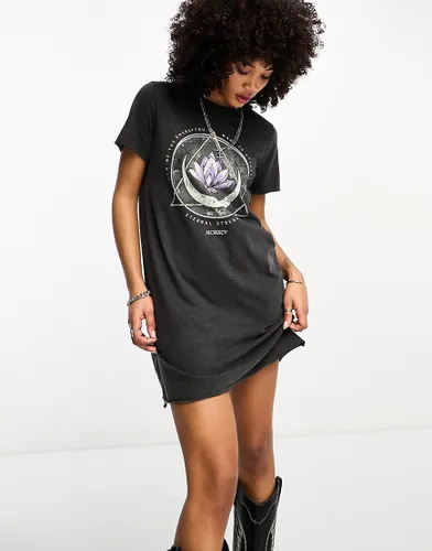 ONLY graphic t-shirt mini dress in washed black