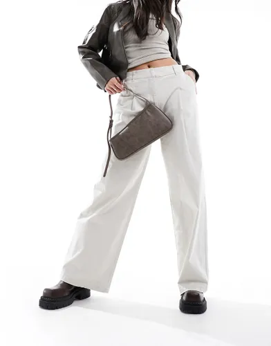 ONLY high waist wide fit trouser with pleat detail in stone-Neutral