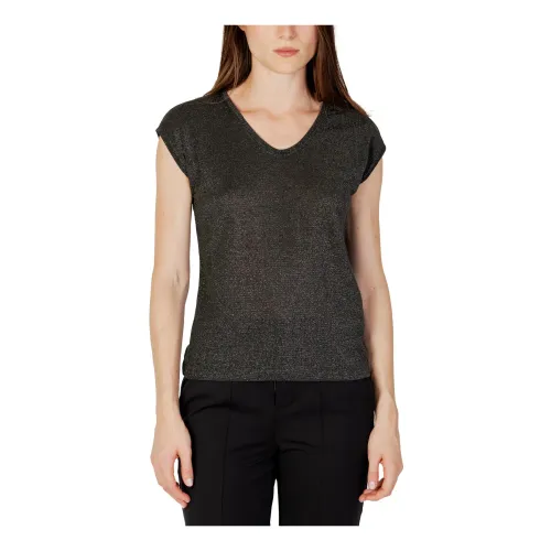Only , Versatile Black V-Neck T-Shirt ,Black female, Sizes: