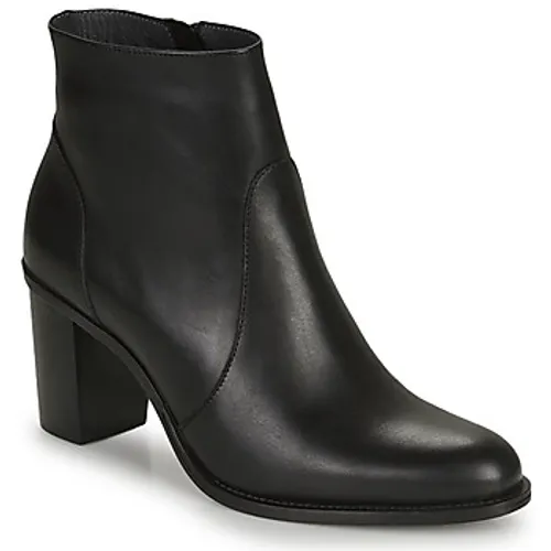 Otess  15210  women's Low Ankle Boots in Black