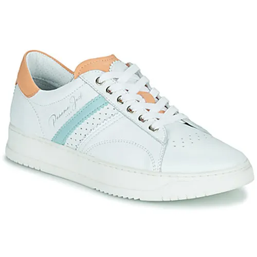 Panama Jack  GIA B2  women's Shoes (Trainers) in White