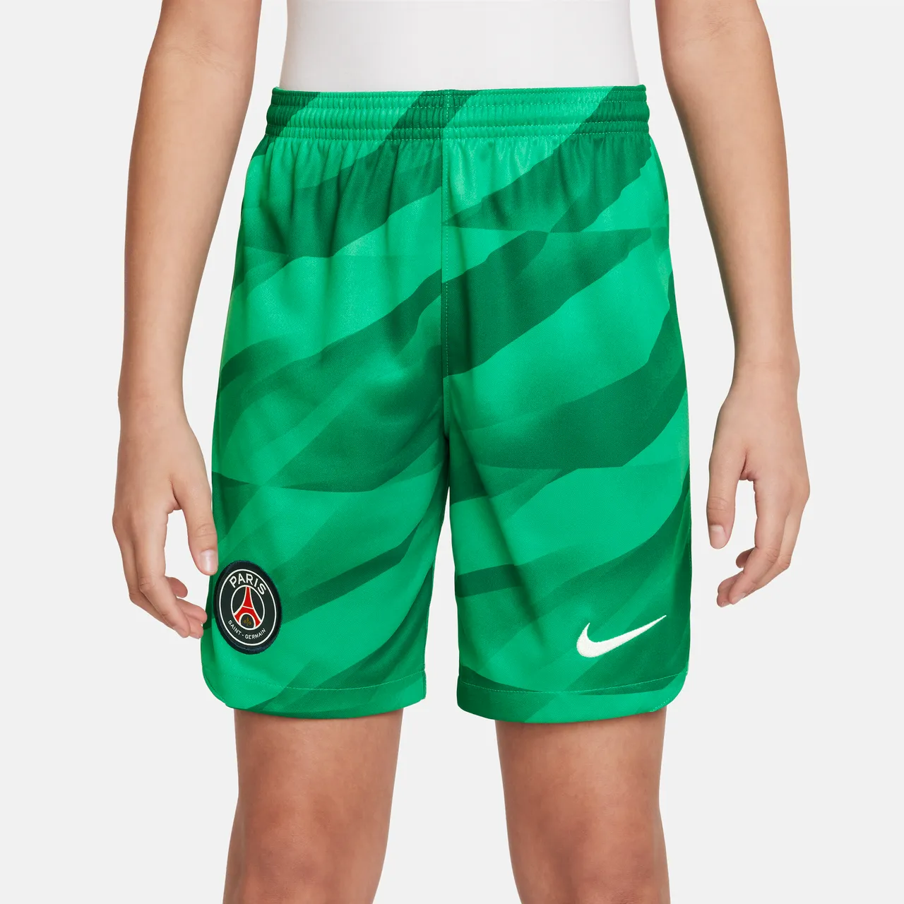 Paris Saint-Germain 2022/23 Stadium Goalkeeper Older Kids' Nike Dri-FIT Football Shorts - Green - Polyester