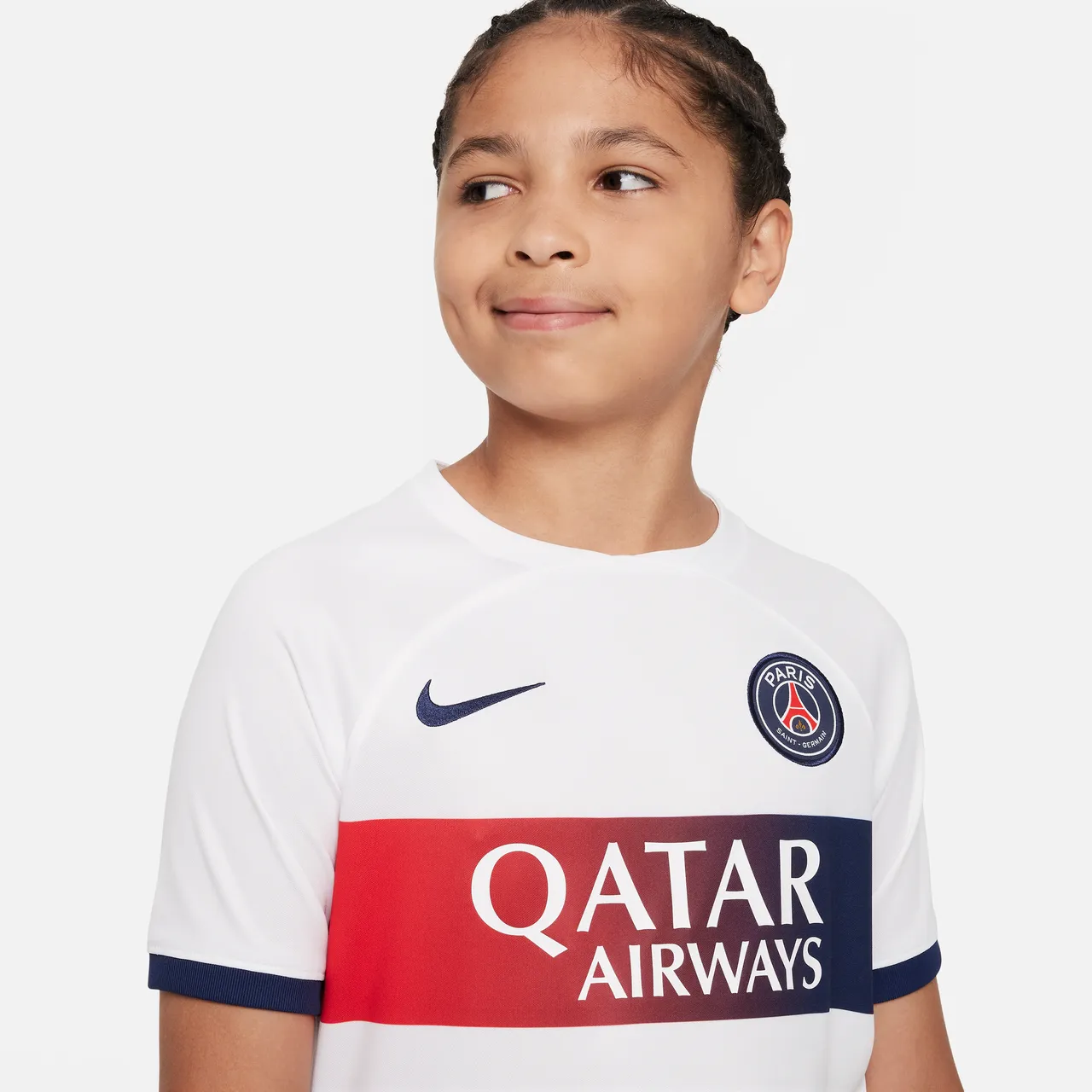 Paris Saint-Germain 2023/24 Stadium Away Older Kids' Nike Dri-FIT Football Shirt - White - Polyester