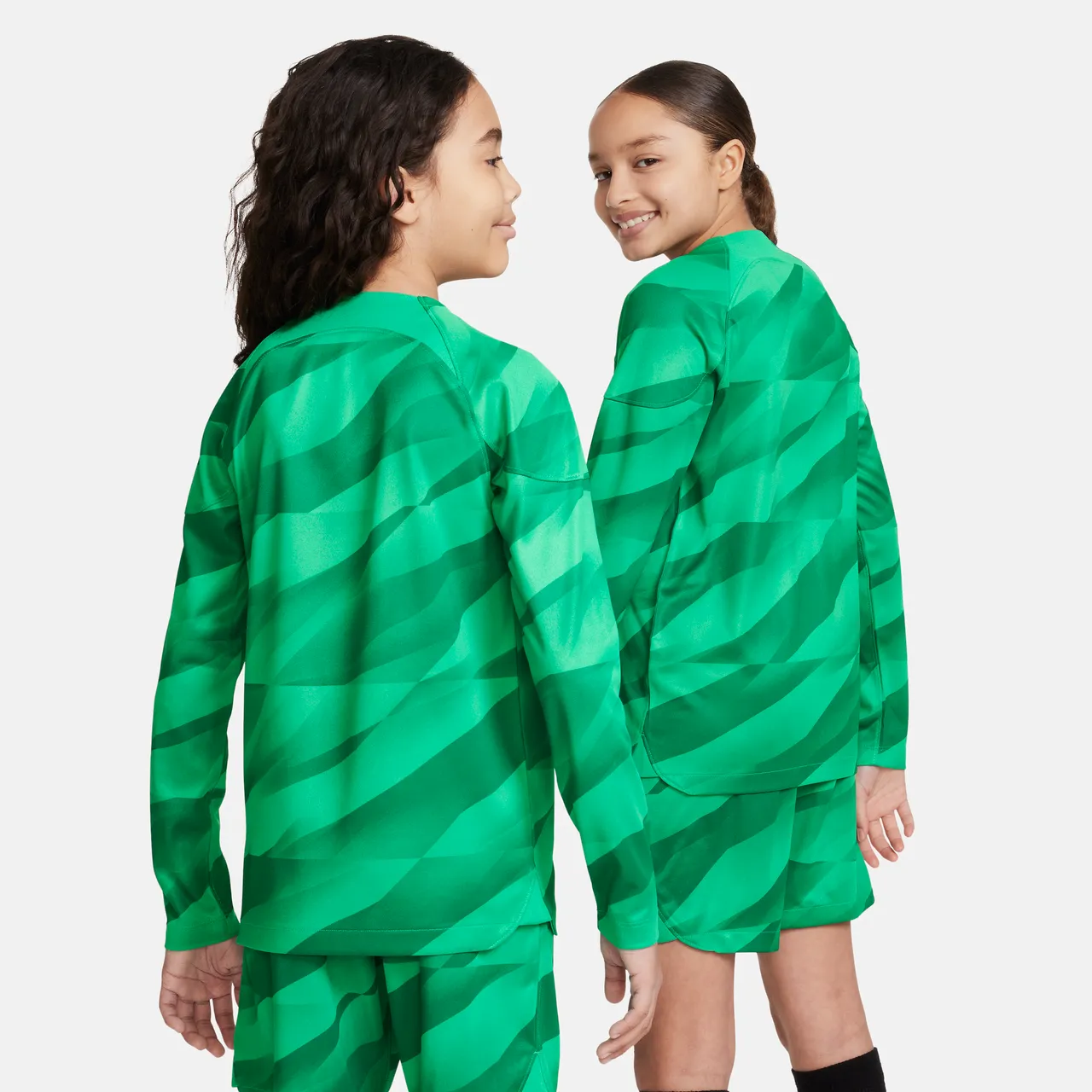 Paris Saint-Germain 2023/24 Stadium Goalkeeper Older Kids' Nike Dri-FIT Football Shirt - Green - Polyester