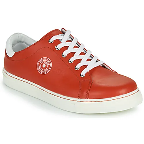 Pataugas  TWIST/N F2F  women's Shoes (Trainers) in Red