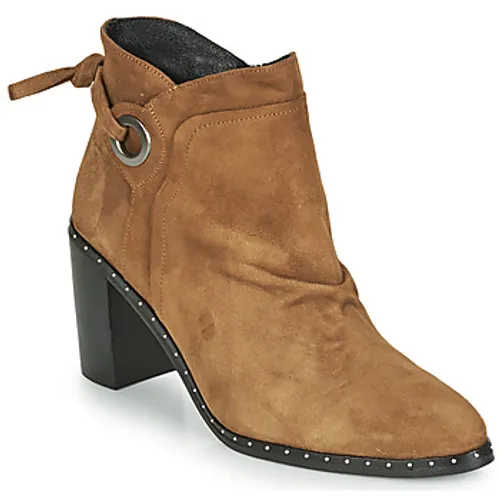 Philippe Morvan  BATTLES V3 CHEV VEL  women's Low Ankle Boots in Brown