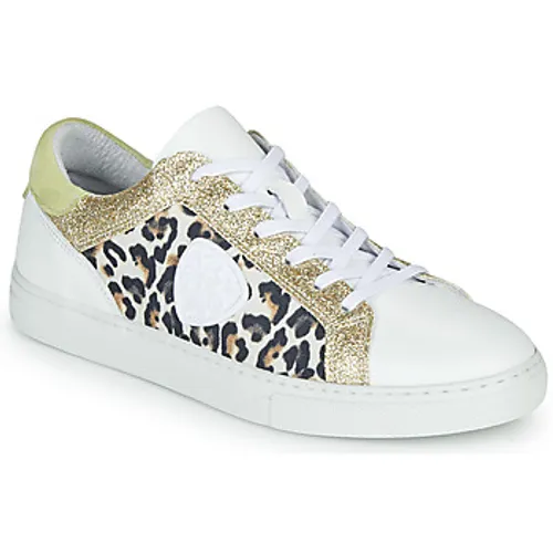 Philippe Morvan  FURRY  women's Shoes (Trainers) in White