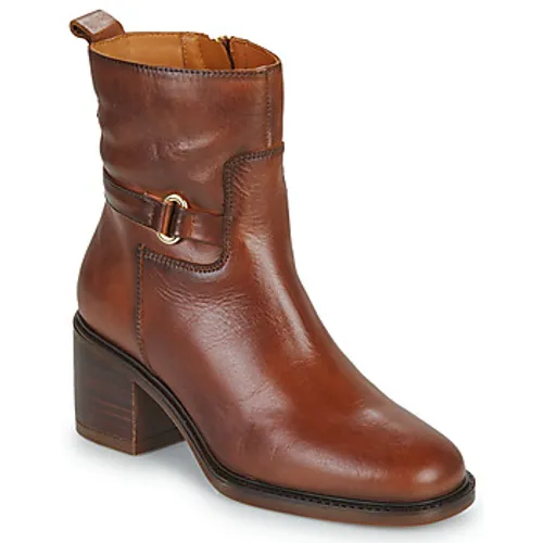 Pikolinos  HUESCA W8X  women's Low Ankle Boots in Brown