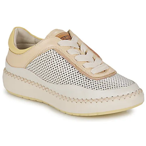 Pikolinos  MESINA  women's Shoes (Trainers) in Beige