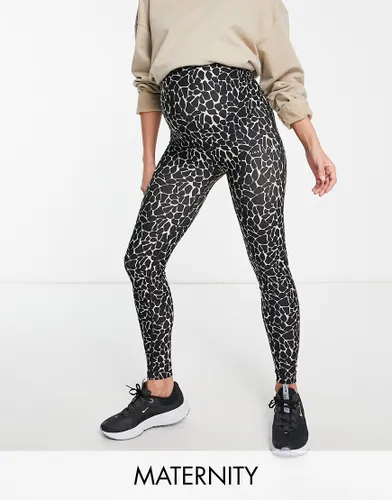 Pink Soda Sport Maternity polyester blend leggings with leopard print in black