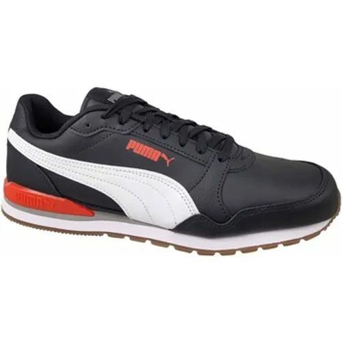 Puma  St Runner V3  men's Shoes (Trainers) in Black