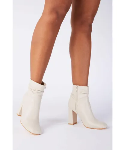 Quiz Womens Cream Faux Leather Ruched Ankle Boot