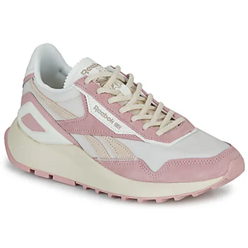 Reebok Classic  CLASSIC LEATHER LEG  women's Shoes (Trainers) in Beige