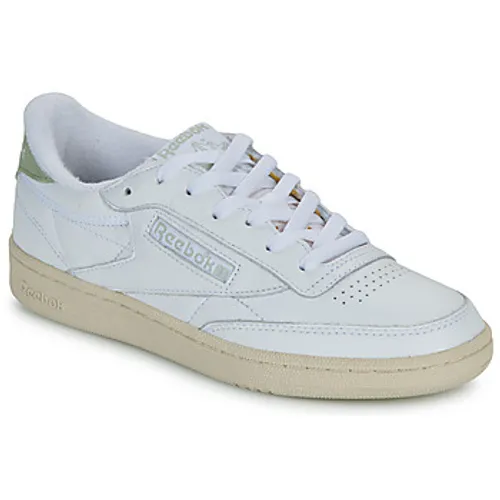 Reebok Classic  CLUB C 85 VINTAGE  women's Shoes (Trainers) in White