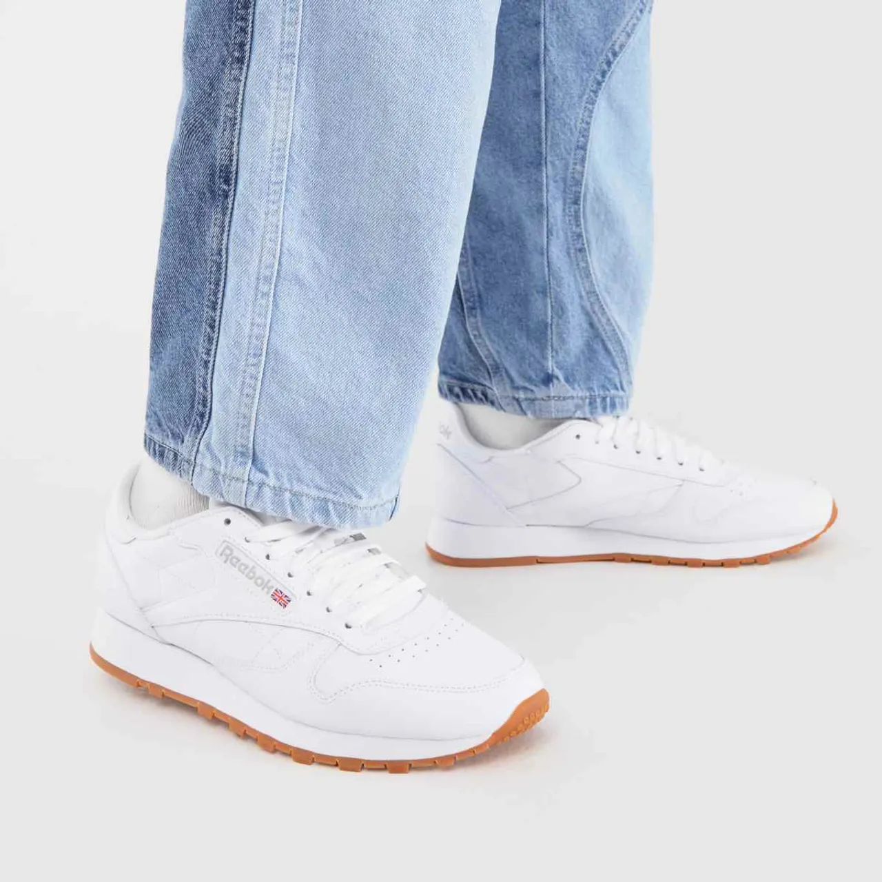 Reebok Classic Leather Trainers In White